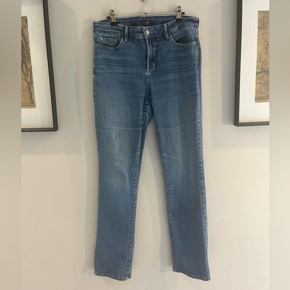 NYDJ Light Blue ‘Marilyn’ Straight Leg Jeans - Picture 1 of 6